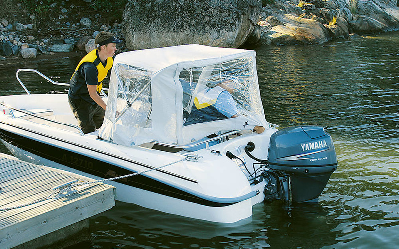 Yamarin 44 Side Console
