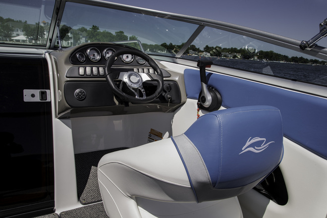 Rinker Captiva 236 CC