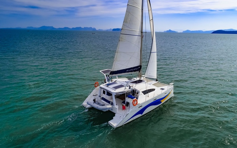 Island Spirit 410