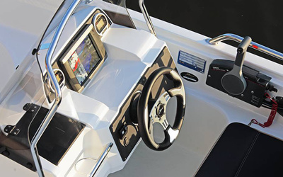 Yamarin 46 Side Console