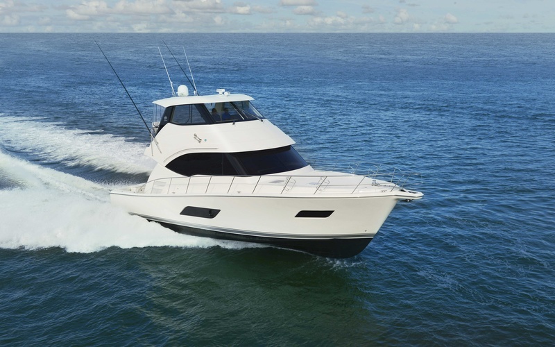 Riviera 52 Enclosed Flybridge