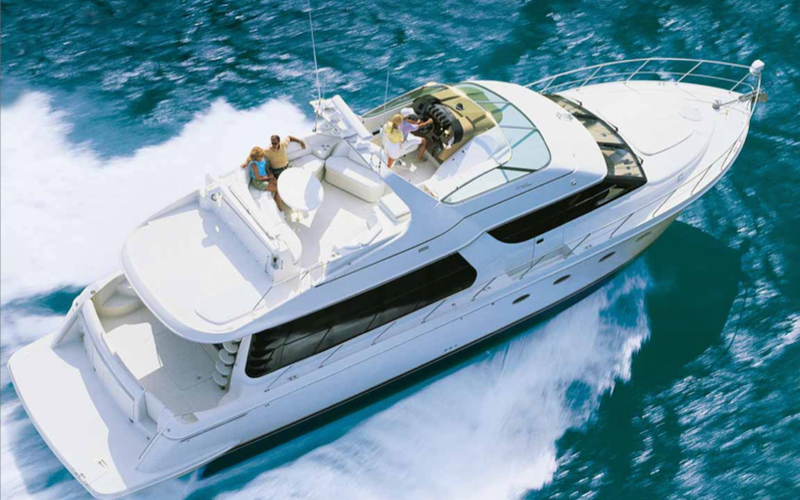 Carver 570 Voyager