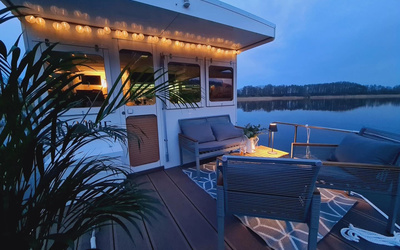Rollyboot Houseboat