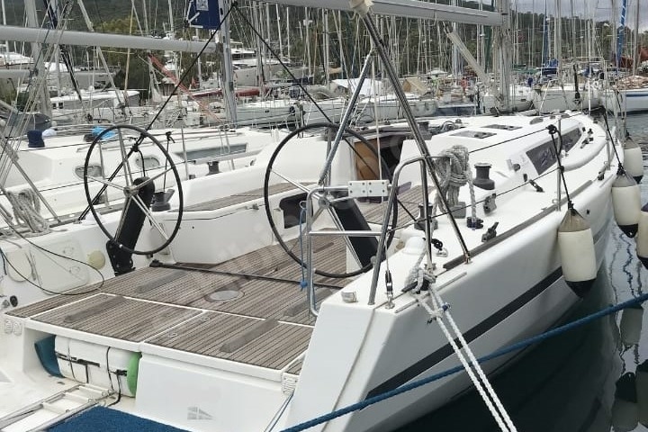 Dufour 36 (2013)