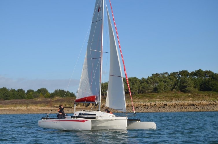 Astus 24