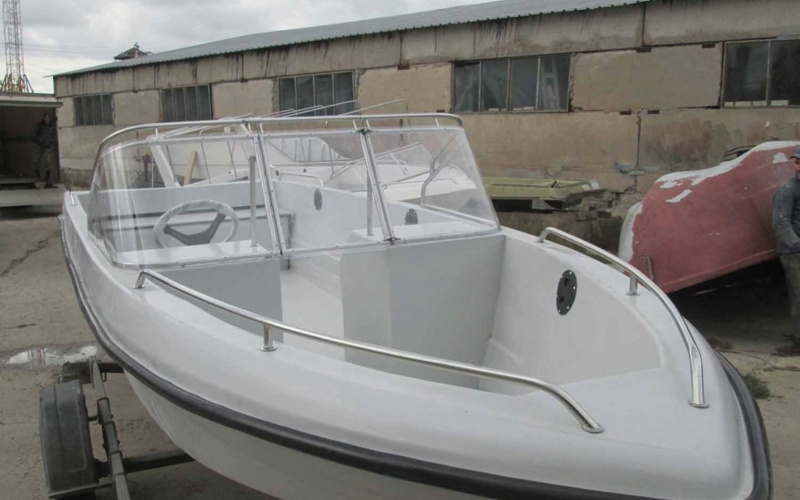 Akua Boat Касатка 580