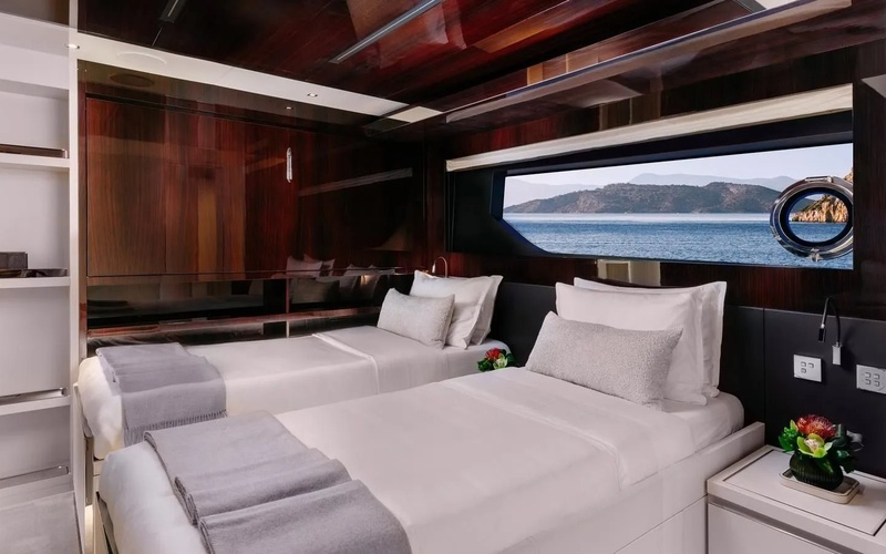 Island Packet Yachts IP 490