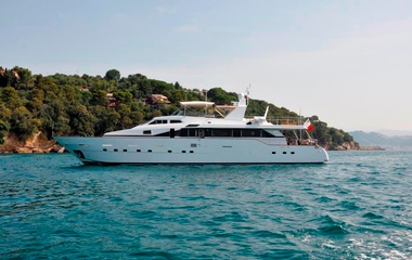 Azimut Moonraker II