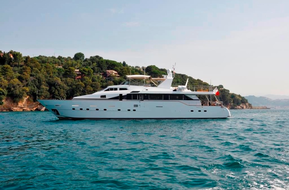 Azimut Moonraker II