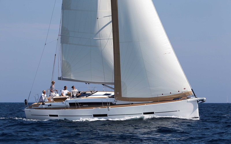 Dufour 460