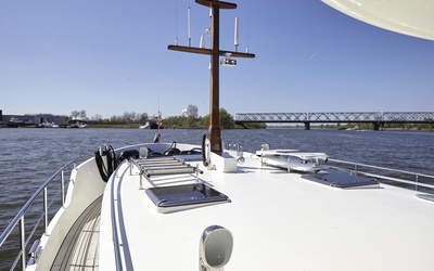 Altena Canal Cruiser