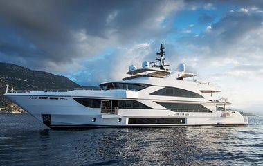 Gulf Craft Lira