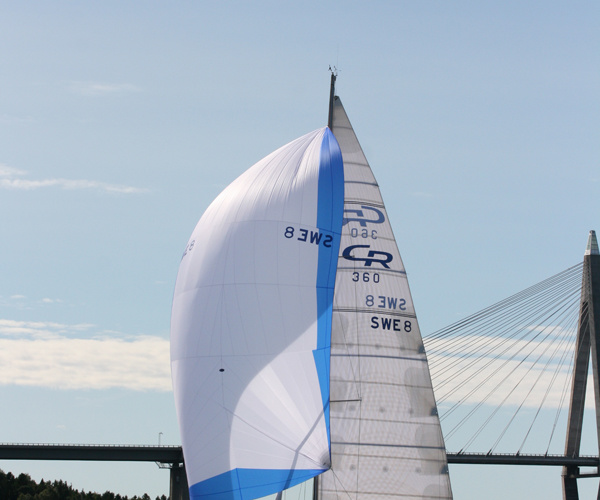 CR Yachts 370