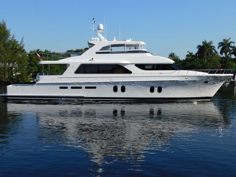 CL Yachts Jus Chill'N'
