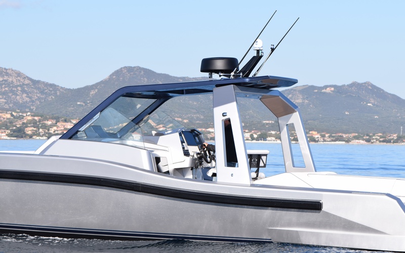 Maori Yacht M 50 Hard Top