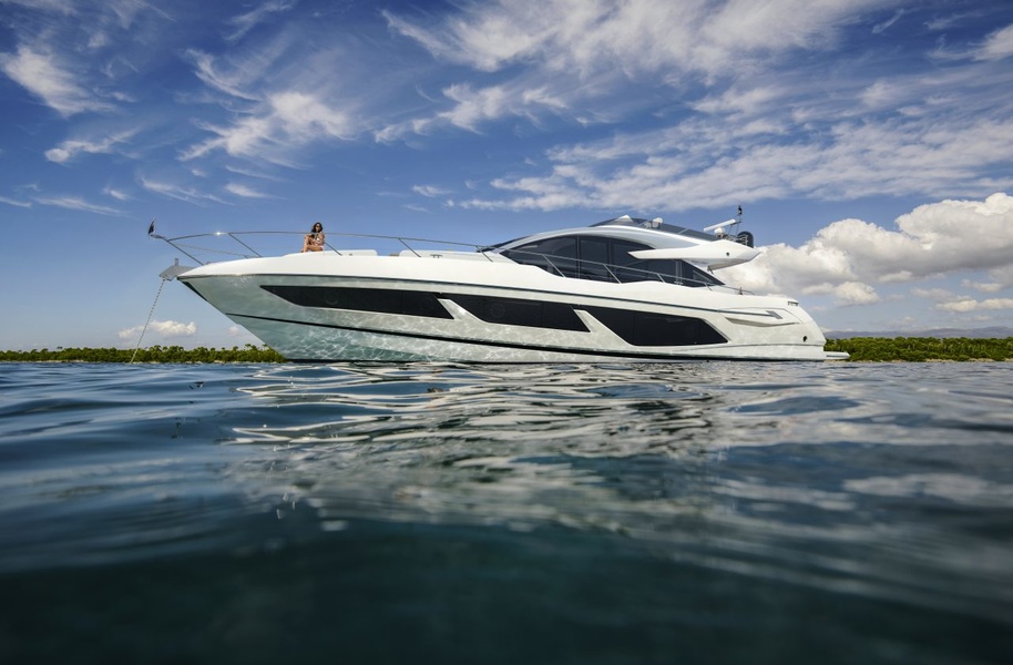 Sunseeker 74 Sport Yacht 