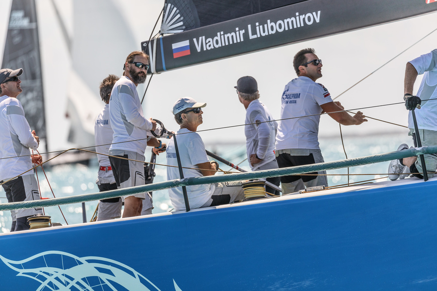 Vladimir Lubomirov on board TP52 Bronenosec 