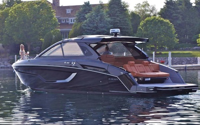 Cruisers Yachts 42 GLS I/O
