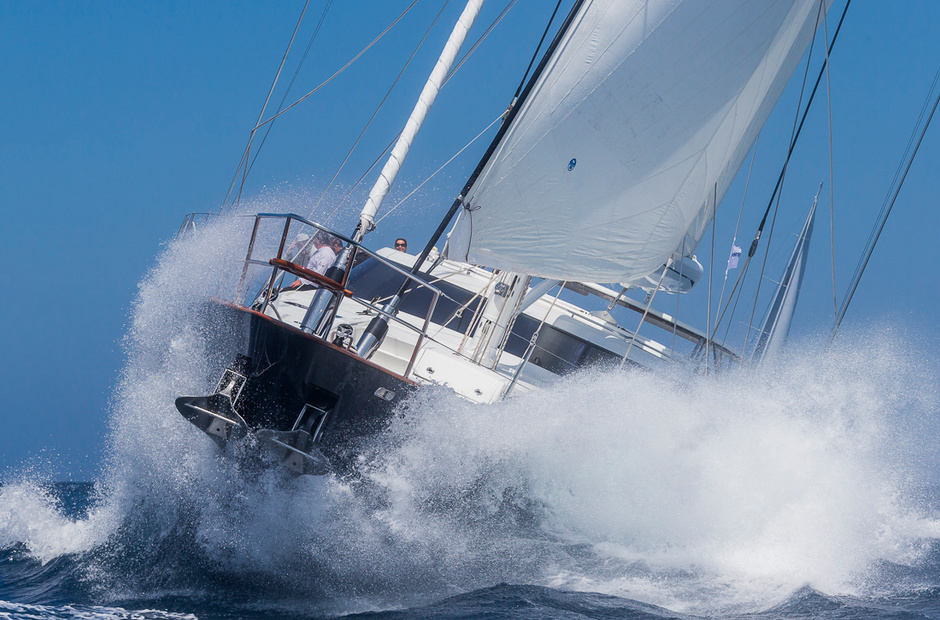 Alloy Yachts Genevieve