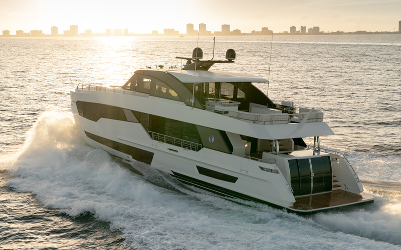Ocean Alexander 90R Enclosed Bridge