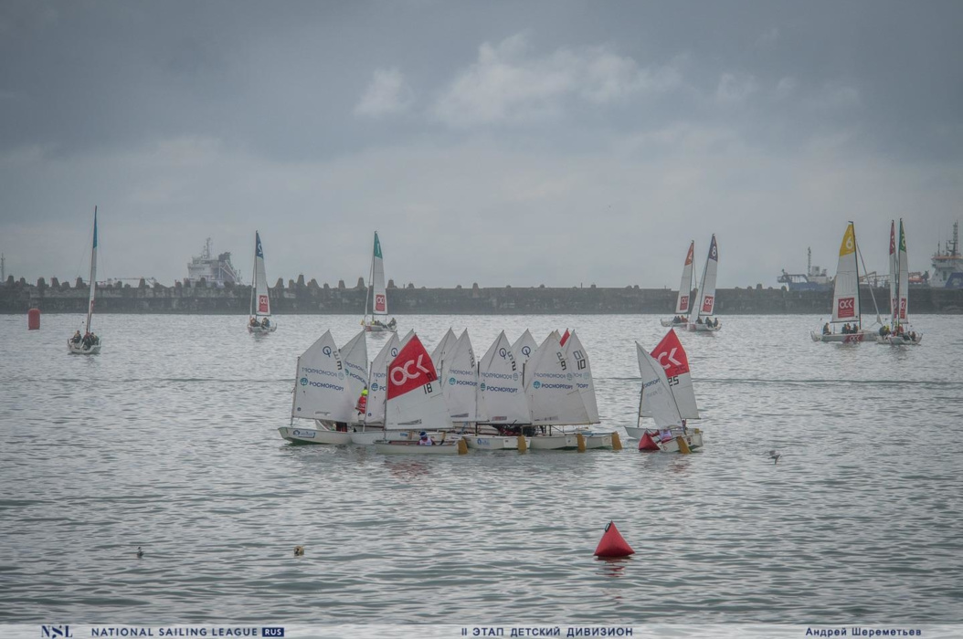 In the children's division the competition was held for two days: April 20 and 21. The «Optimists» did not catch the difficult Friday weather. The leaders were determined after four races on the first day. By the end of the competition, after 9 races six winners and winners of both boys and girls have not changed.