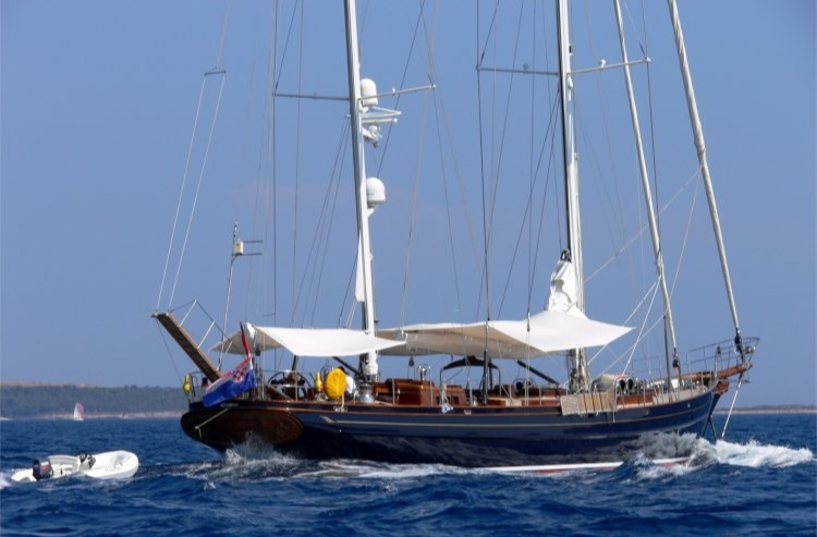 Heli Yachts Lauran