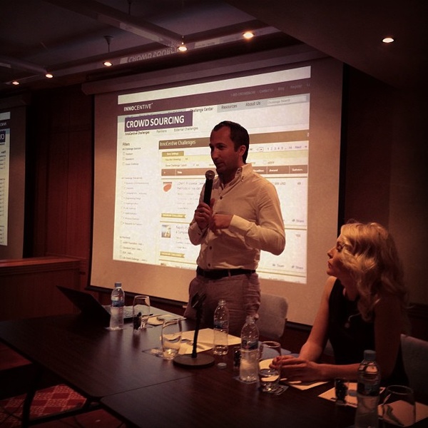 Evgeny Mikaberidze opens business seminar