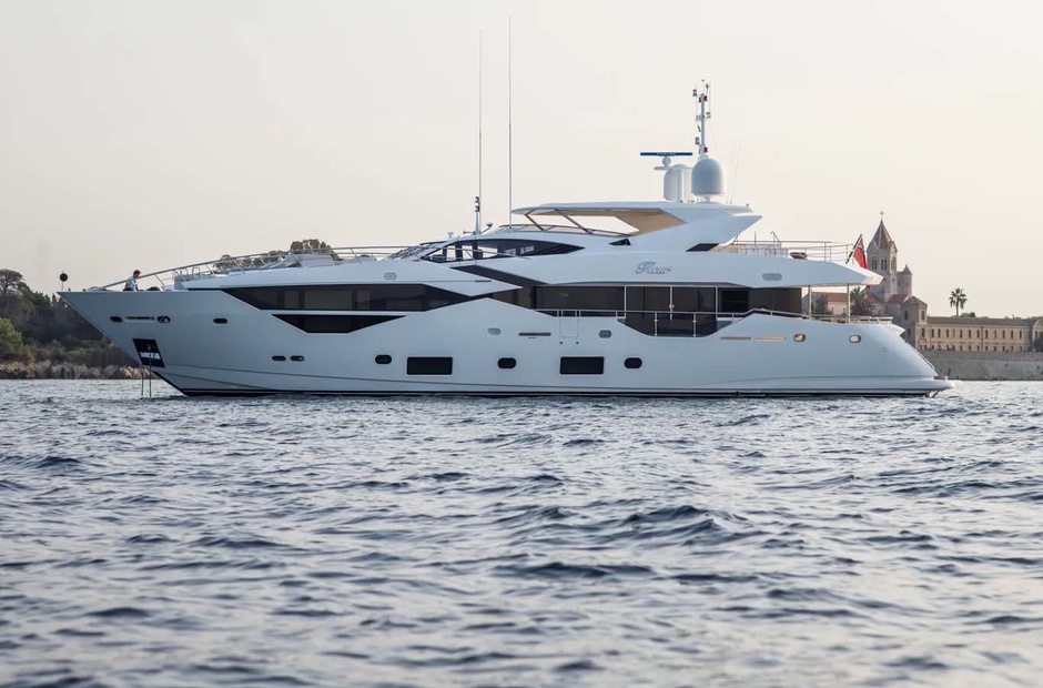 Sunseeker Rigel