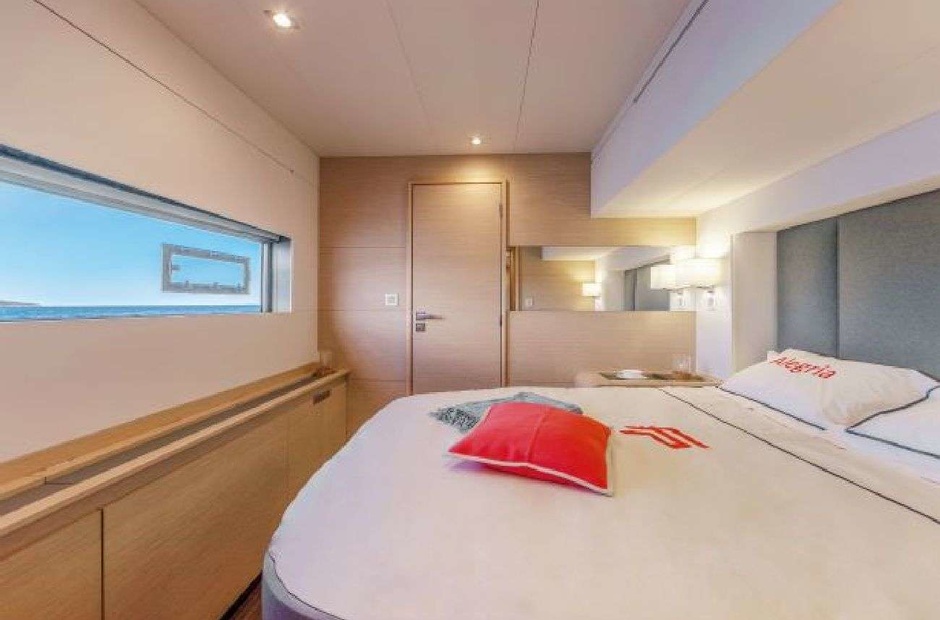 Fountaine Pajot Number One