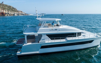 Two Oceans 555 Power Catamaran