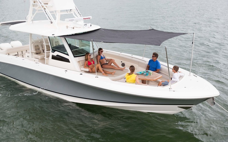 Boston Whaler 380 Outrage