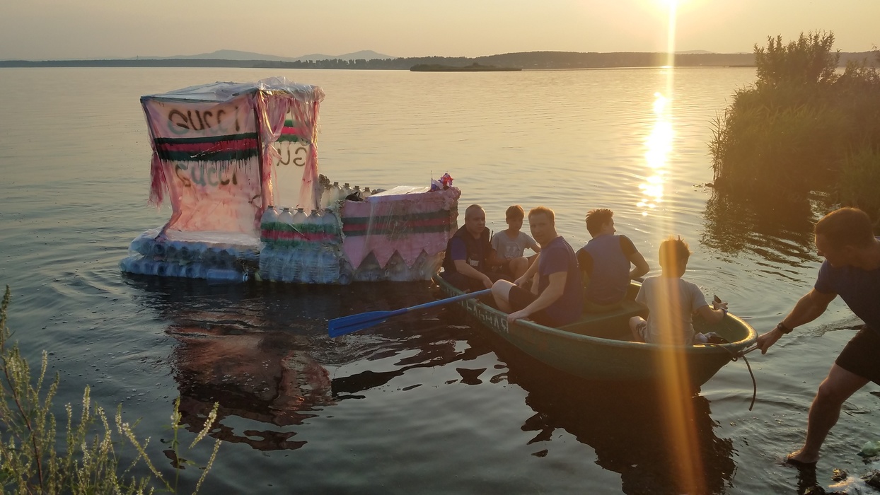 Yacht «Gucci» for 10 thousand rubles