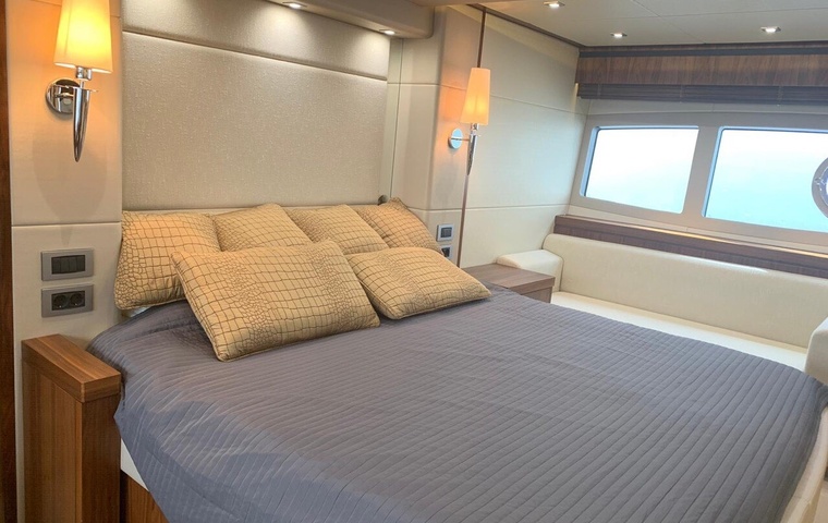 Sunseeker Manhattan 73 (2013)