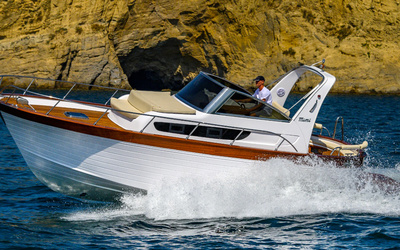 Mimi Libeccio 9.5 cabin