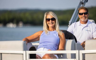 Avalon Venture Cruise Rear Bench 20