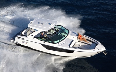 Monterey 378SS