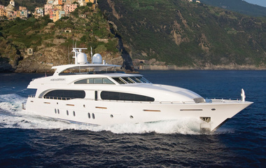 Broward Marine Viva Mas!