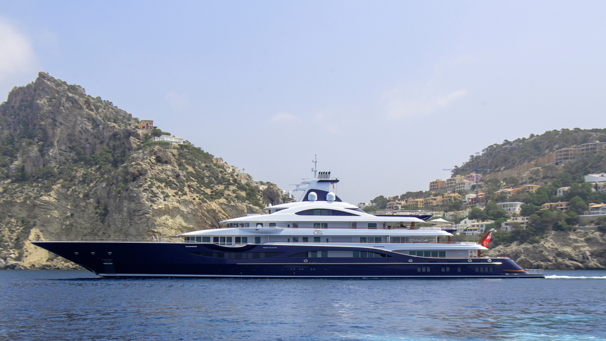 Arriving in Monaco this year, the TIS was the largest boat to ever participate in this exhibition. But she did not stay with her owner for long: barely arrived in June, the megayacht was soon put up for sale. However, a new owner has not yet been found. It's no surprise. Even if you have interiors on board, like in Versailles and the Louvre, and a whole separate deck as an apartment for the owner, before giving up $250 million for all this magnificence, it is worth thinking hard. However, for a better thought, the TIS can be rented for $2.2 million a week rather than bought. 