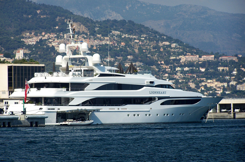 Benetti Lioness V