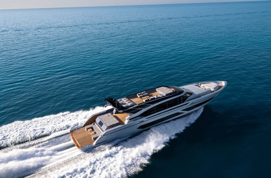 AB Yachts Wraith