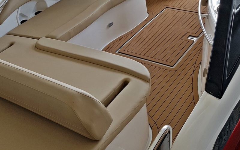 Triton 250 Open