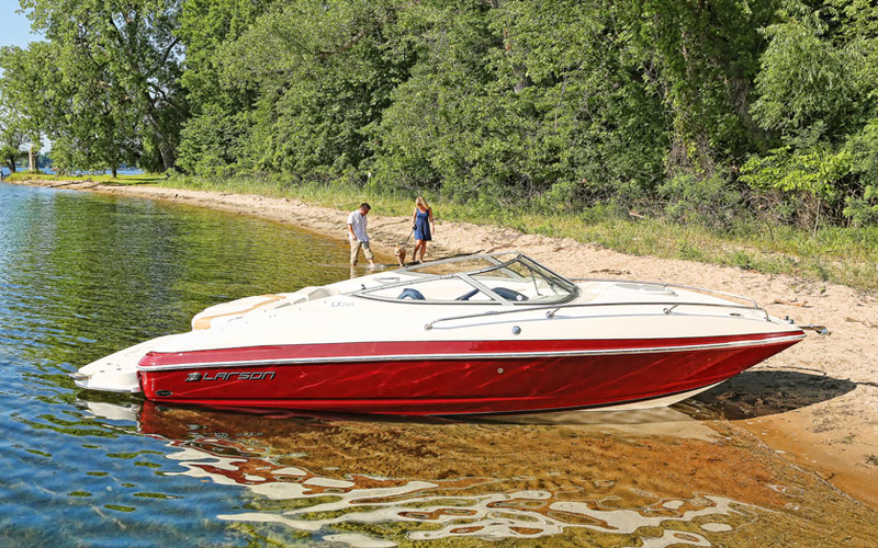 Larson LX 216 S Cuddy