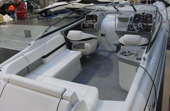 Formula 270 Sun Sport