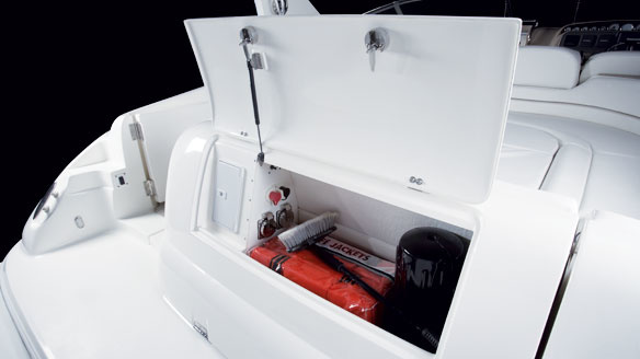 Larson Cabrio 370