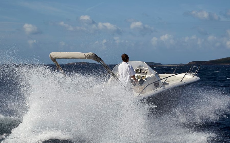 White Shark 228 Cabin