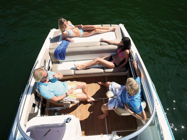 Sea Ray 210 Overnighter