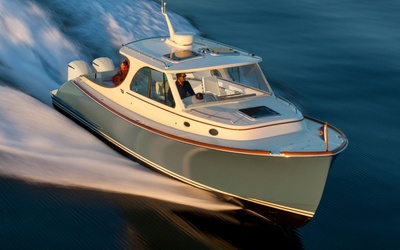 Hinckley 35