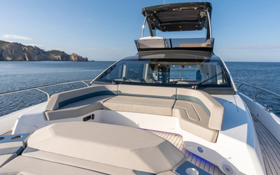Fairline Squadron 58