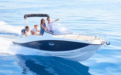 Quicksilver Activ 675 Sundeck