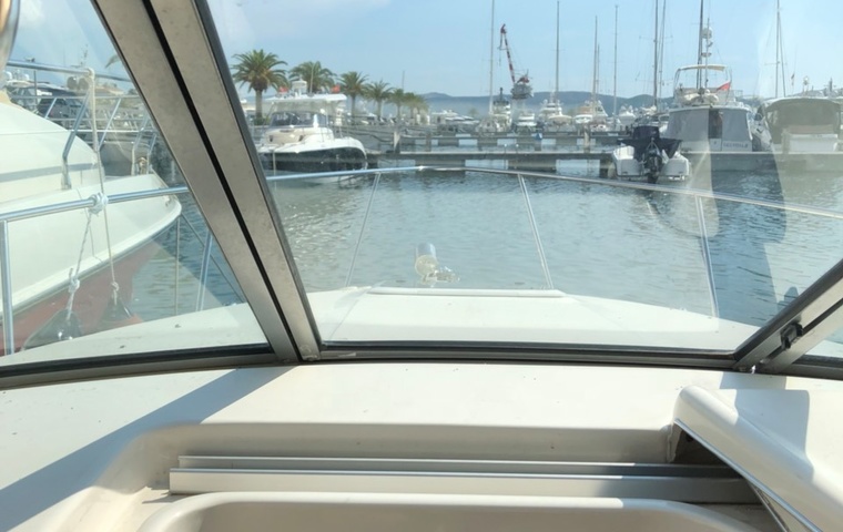 Sea Ray 315 Sundancer   (2004)